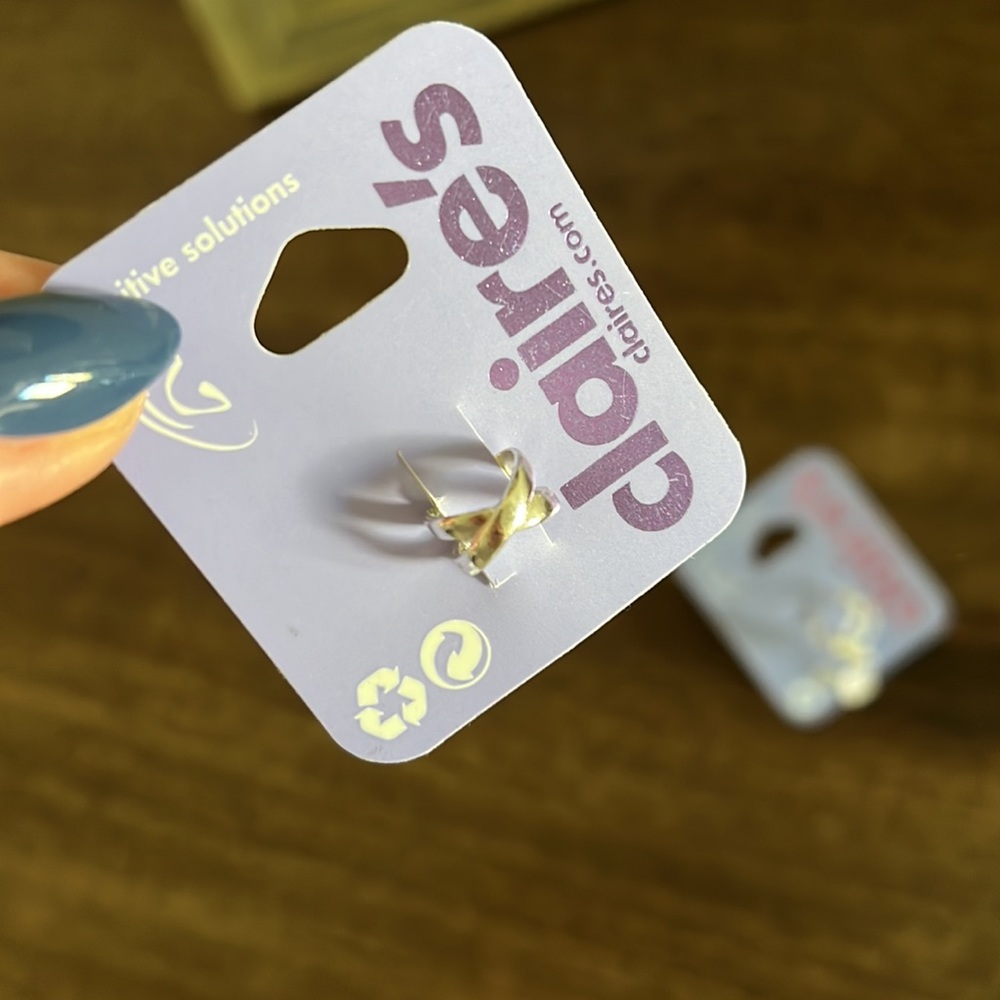 Clair’s Ear cuffs - Picture 2 of 3